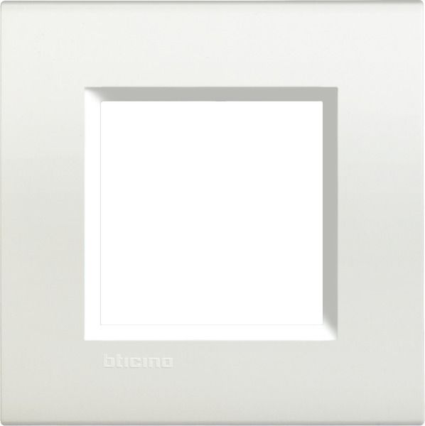 Plaque de recouvrement simple LivingLight blanc